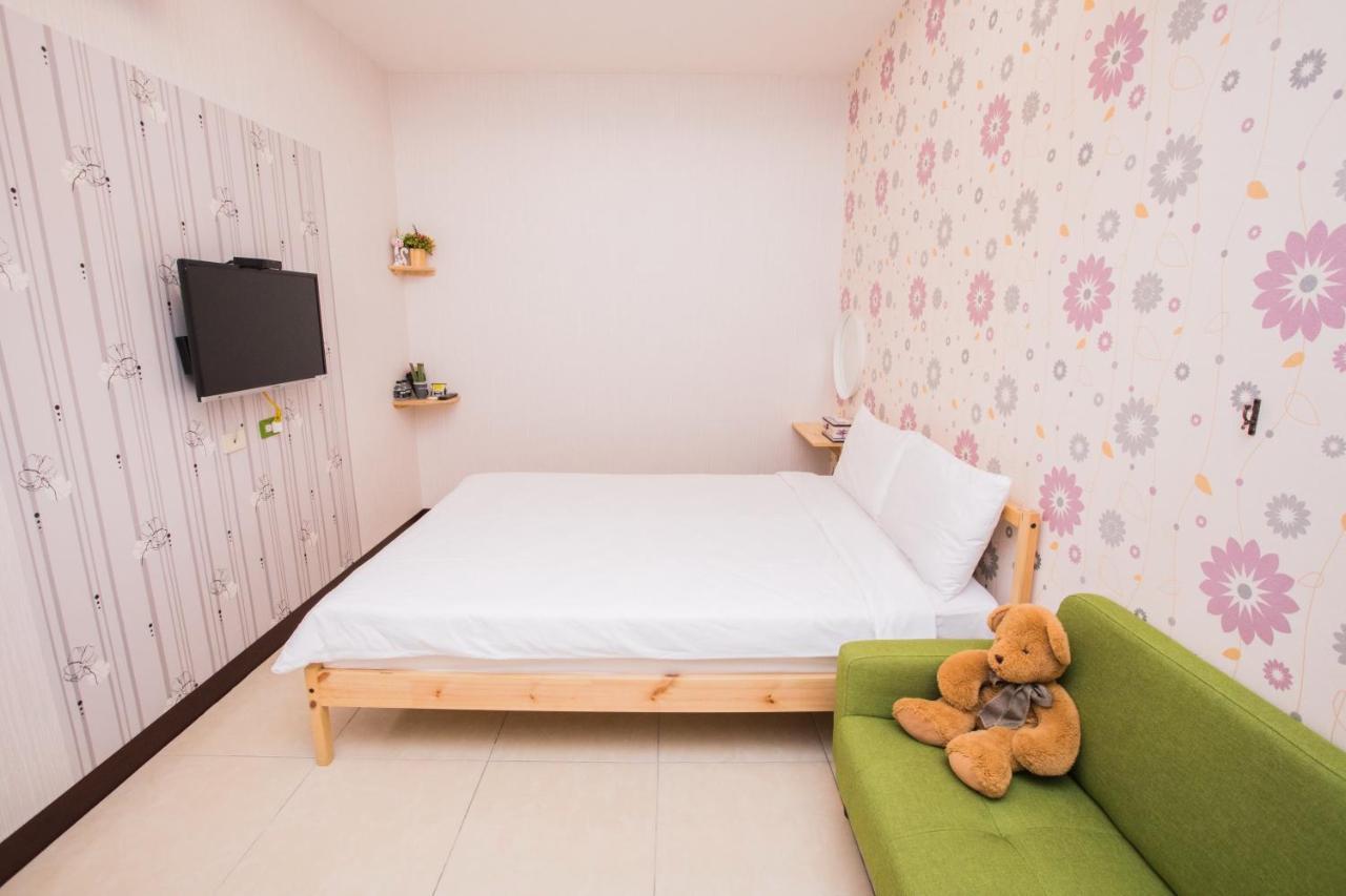 Snug-Nine Hotel Старе місто Хенчун Екстер'єр фото