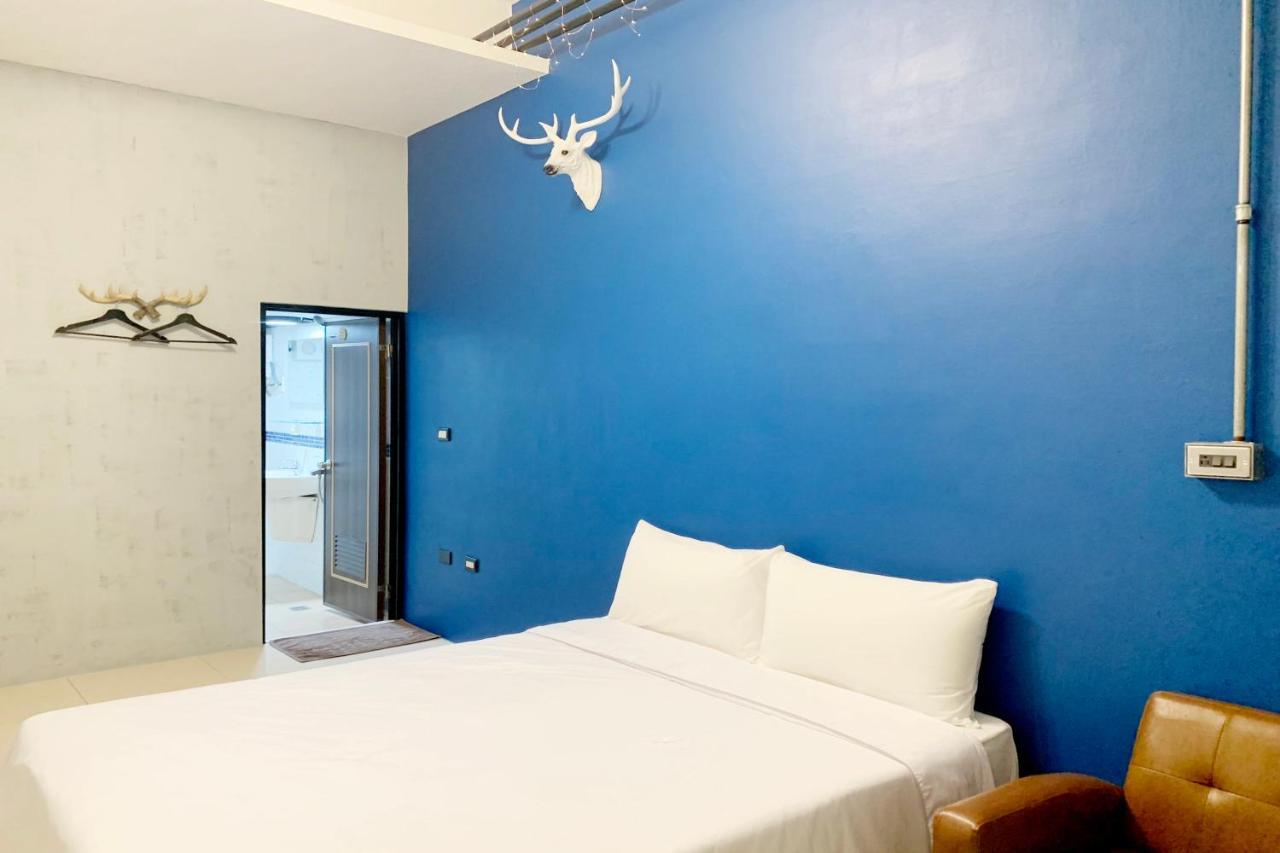 Snug-Nine Hotel Старе місто Хенчун Екстер'єр фото