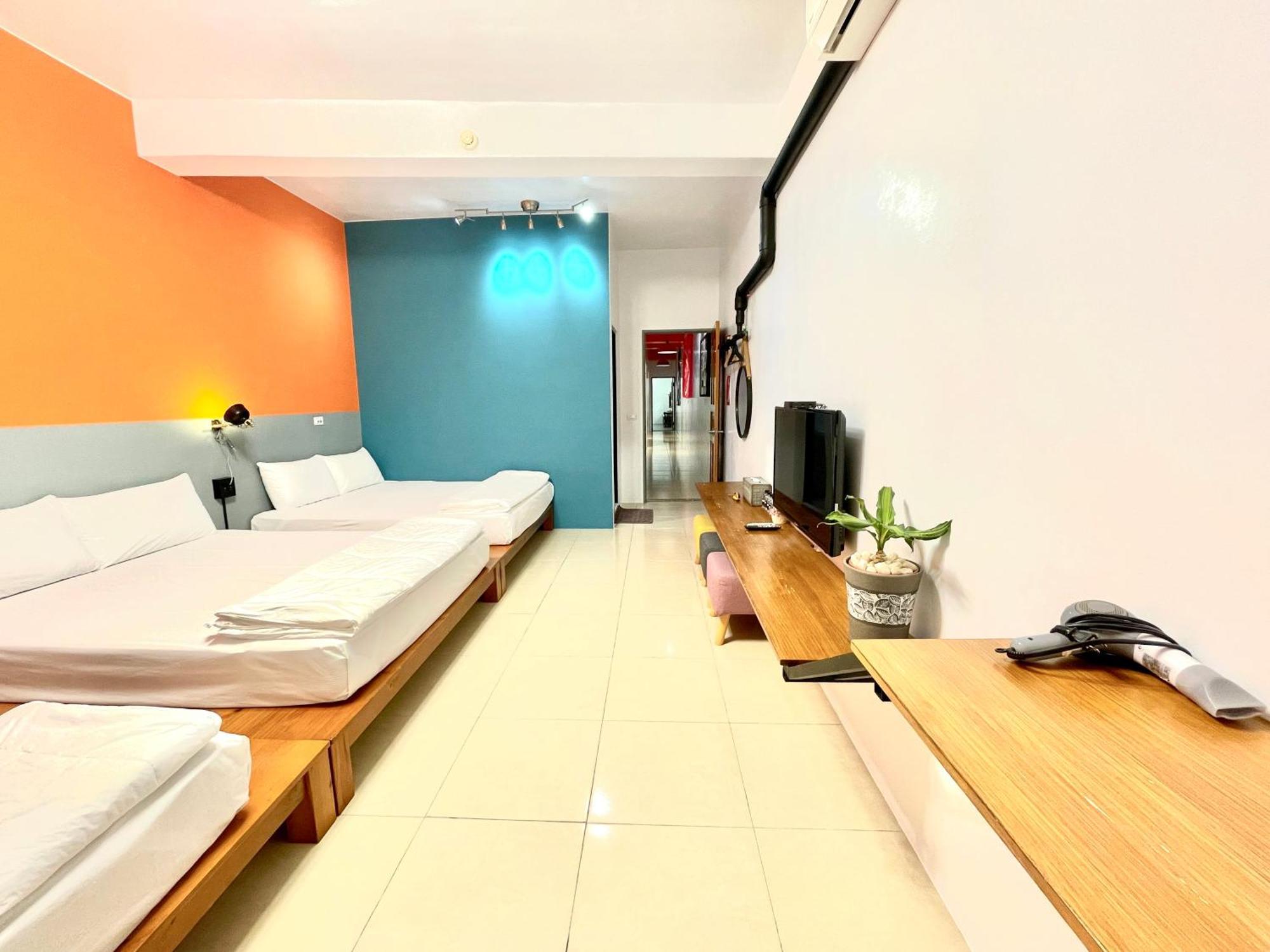 Snug-Nine Hotel Старе місто Хенчун Екстер'єр фото