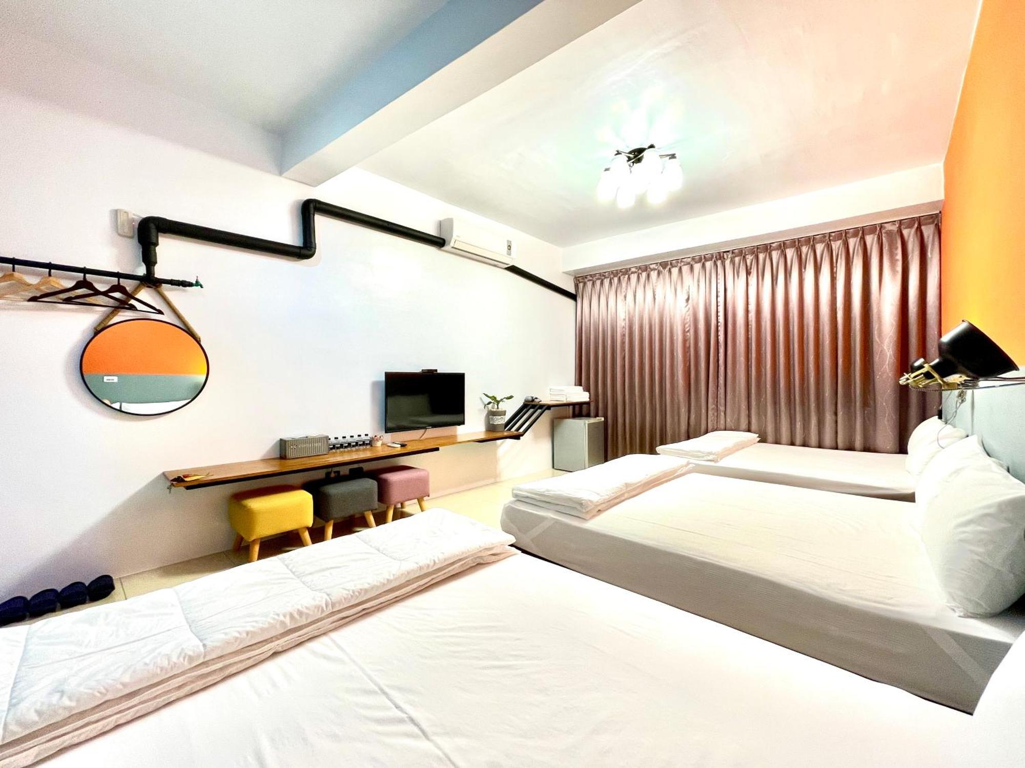 Snug-Nine Hotel Старе місто Хенчун Екстер'єр фото